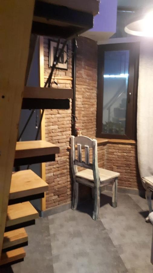 Aquarium Apartment Тбилиси Екстериор снимка